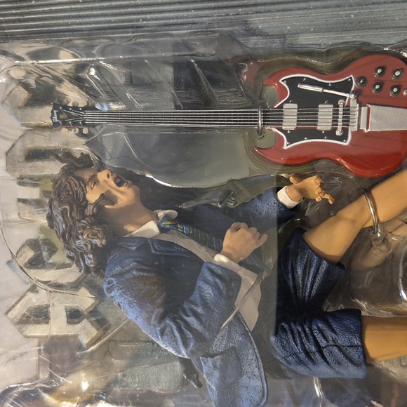 AC/DC Angus Young McFarlane RARE Figurine - Picture 4 of 5